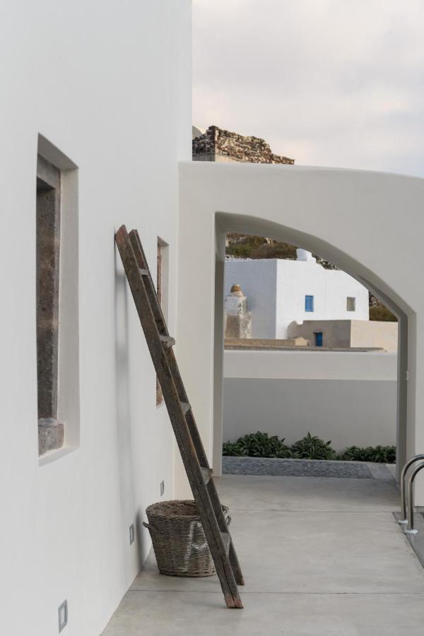 בית נופש Di Capo - Santorini Old Winery Luxury Akrotírion